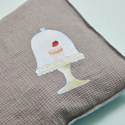 ルイスドッグ louisdog Strawberry Cup Cake Goose Pillow【小型犬 犬用 ピロー 枕 クッション セレブ】