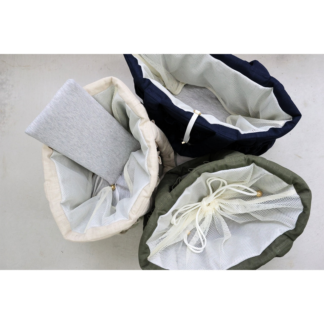 ミムット mimtto Side Pocket Linen Ruffle Bag - Mサイズ☆予約品☆【小型犬 犬用 バッグ トートバック 鞄 かばん セレブ】